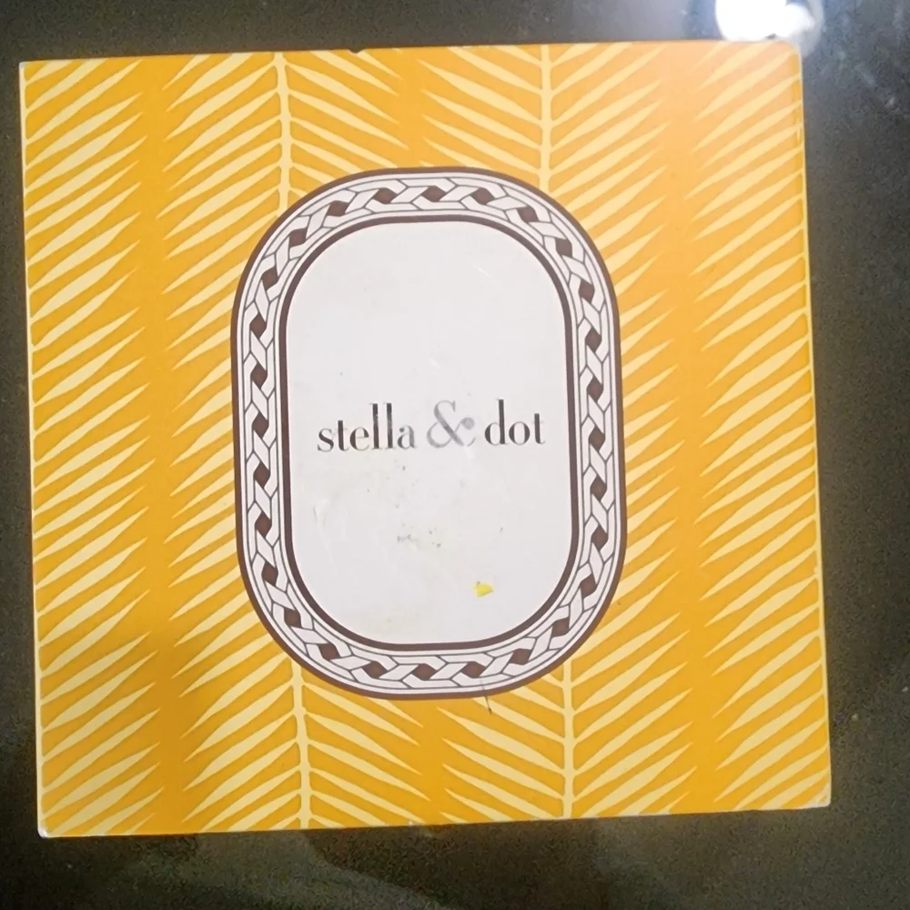 Stella& Dot Elegant Multicolor Statement Necklace And‎ Bracelet Set.